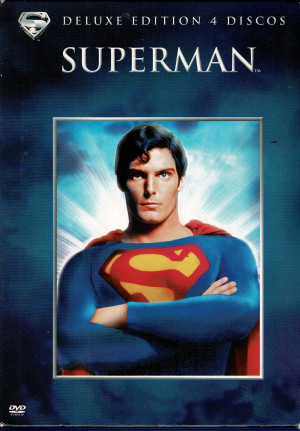 Superman I (De Luxe Edition  4 DVD) Disco 1 Superman (1978) , Disco 2 Superman (2000) Version Extendida , 3 Disco 3 Magnificos documentales , 4 Disco La realización de Superman (1951) .